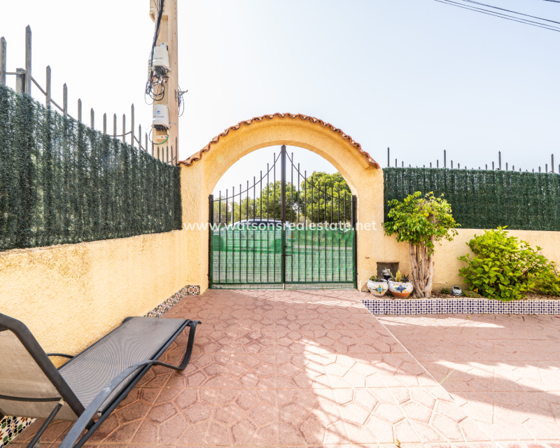 Resale - Fristaende Villa - Urb. La Marina
