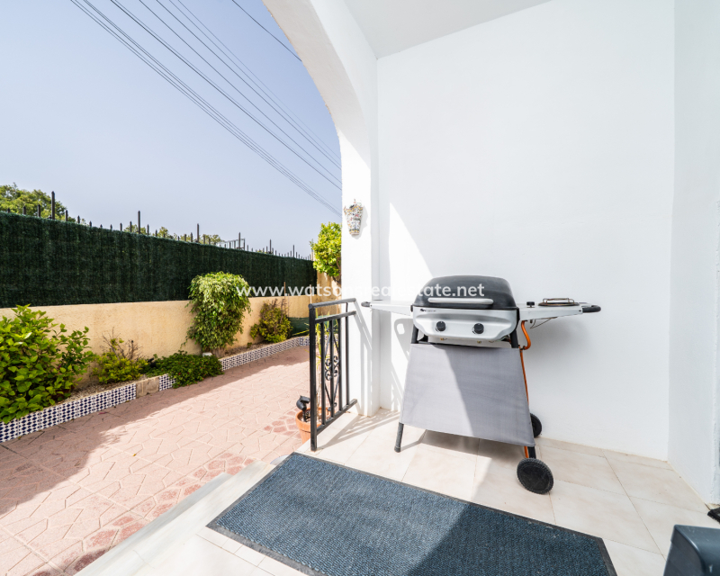 Resale - Fristaende Villa - Urb. La Marina