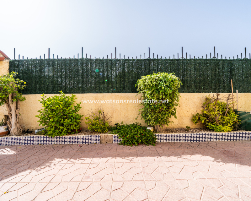Resale - Fristaende Villa - Urb. La Marina
