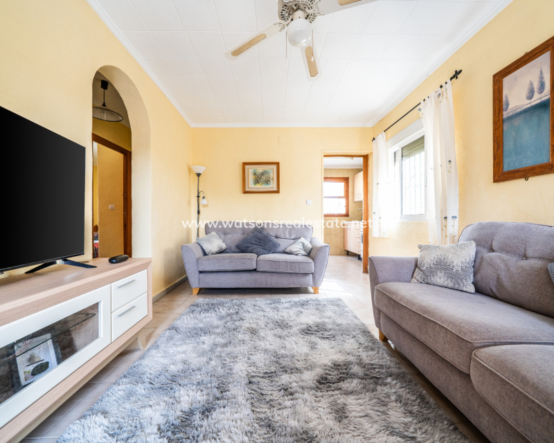 Resale - Fristaende Villa - Urb. La Marina