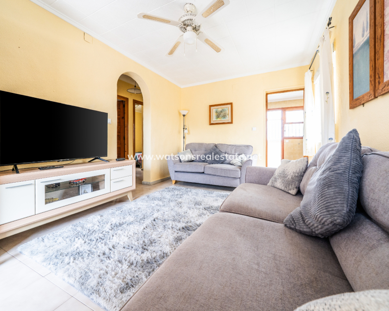 Resale - Fristaende Villa - Urb. La Marina