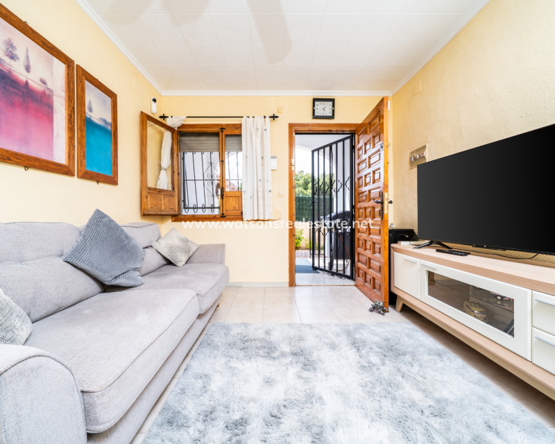 Resale - Fristaende Villa - Urb. La Marina