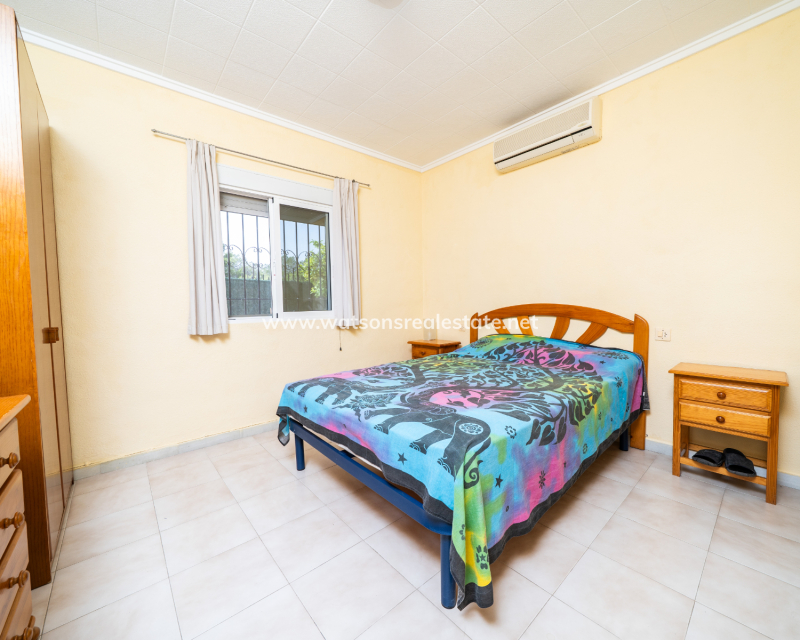 Resale - Fristaende Villa - Urb. La Marina