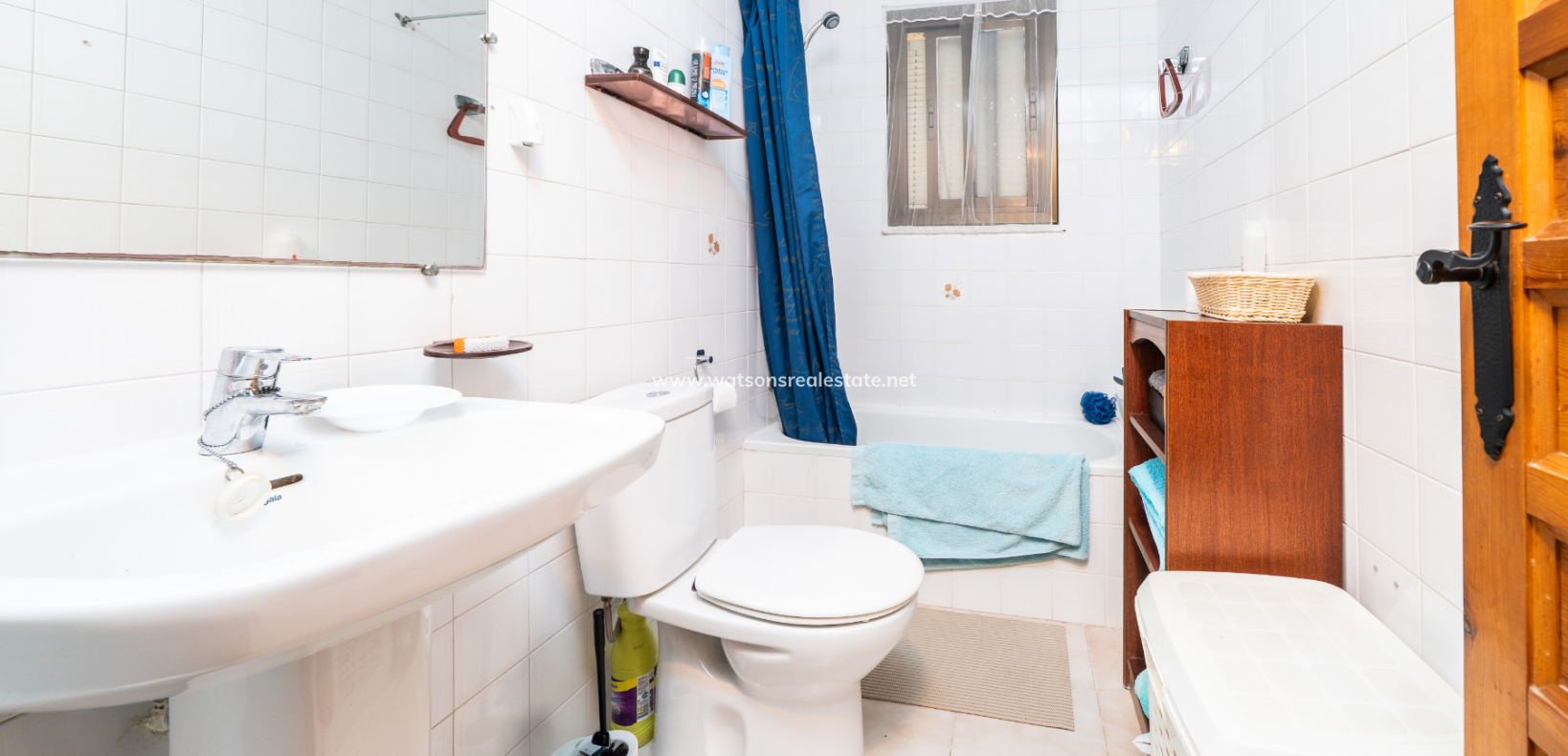 Resale - Fristaende Villa - Urb. La Marina