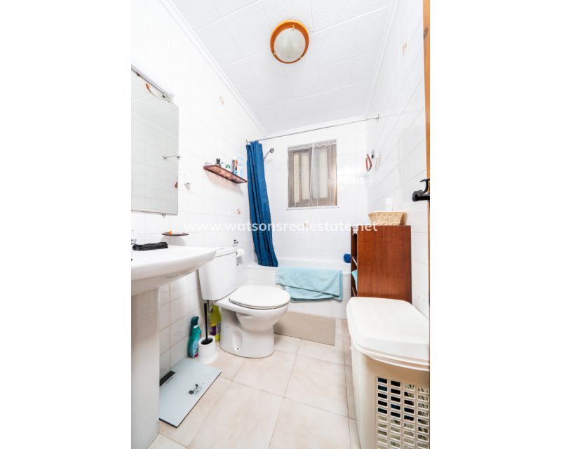 Resale - Fristaende Villa - Urb. La Marina
