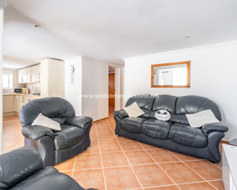 Resale - Fristaende Villa - Urb. La Marina