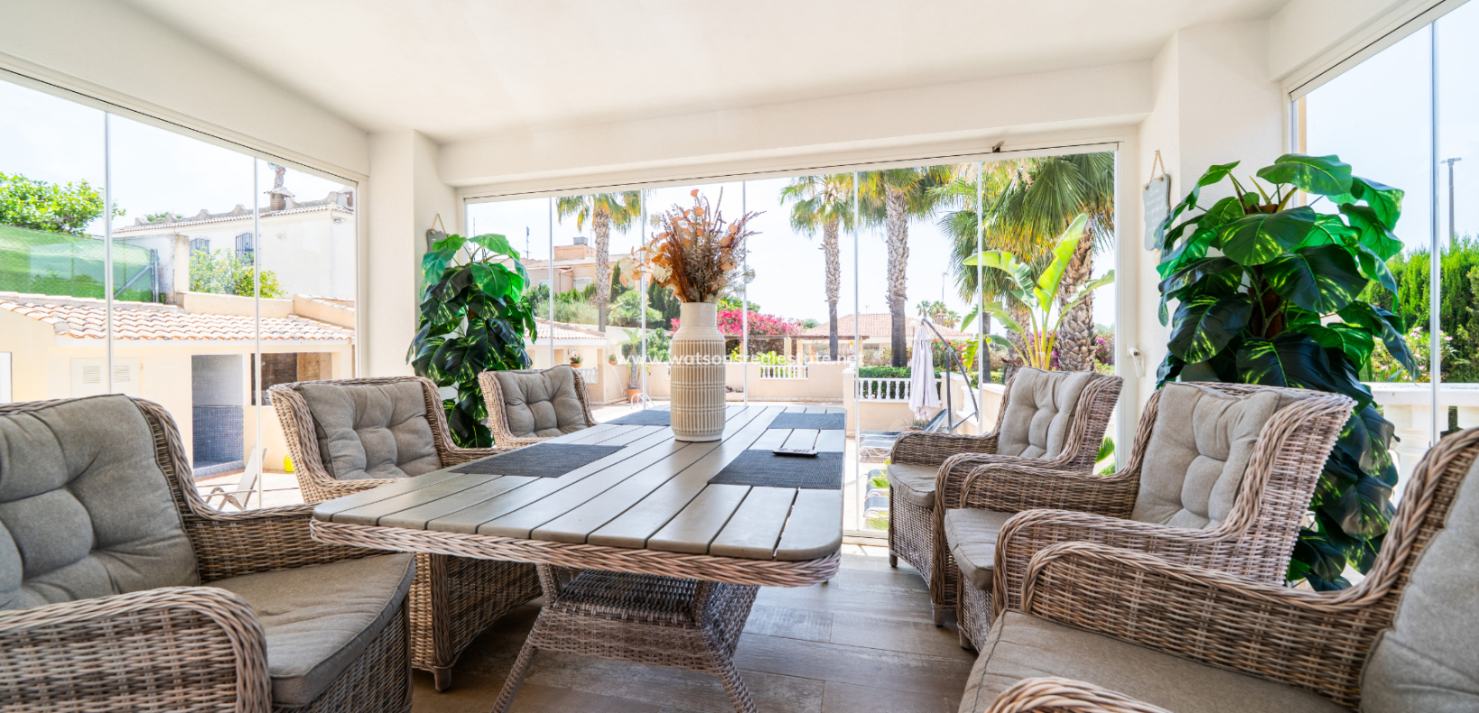 Resale - Fristaende Villa - Urb. La Marina