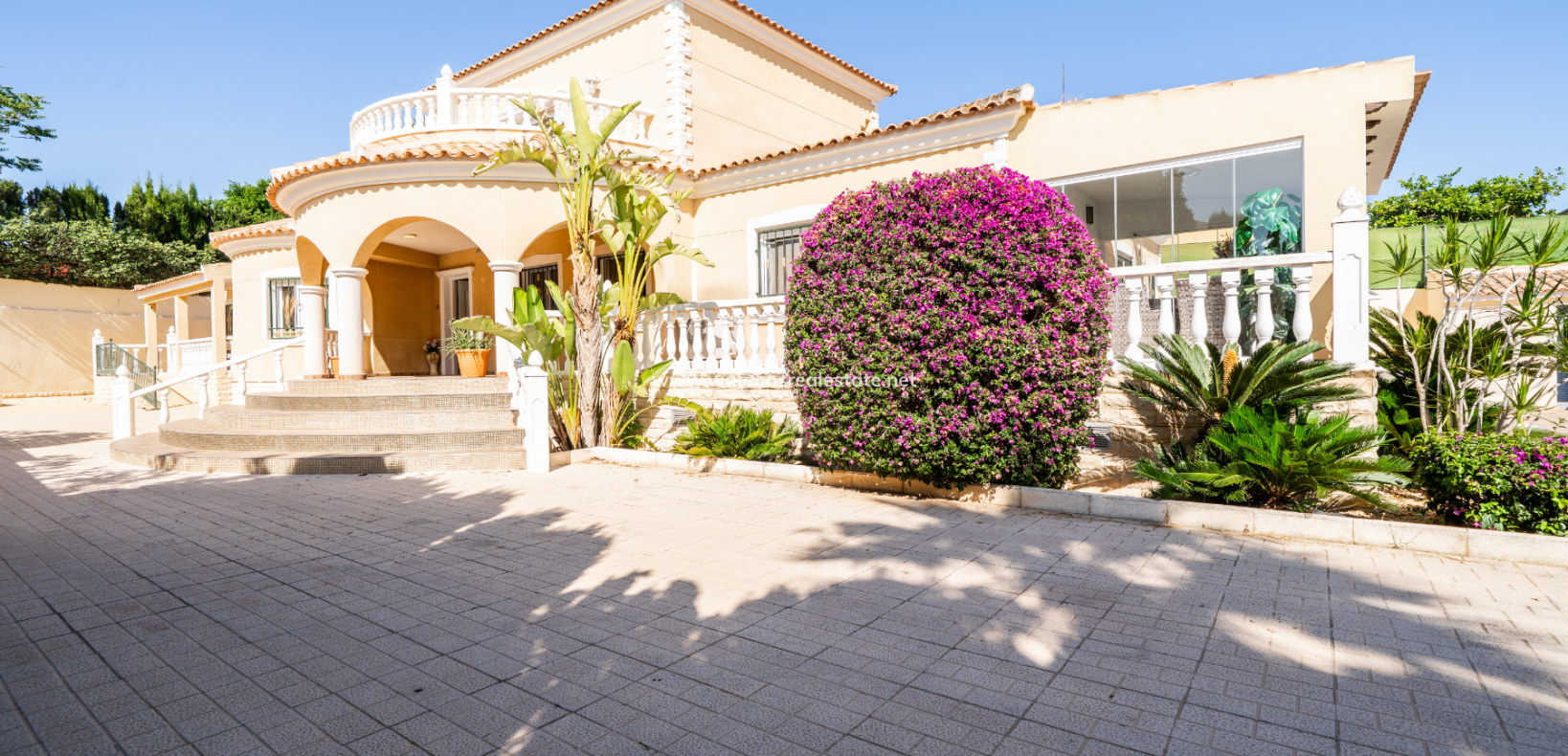 Resale - Fristaende Villa - Urb. La Marina