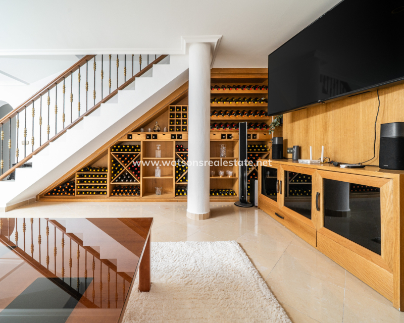 Resale - Fristaende Villa - Urb. La Marina