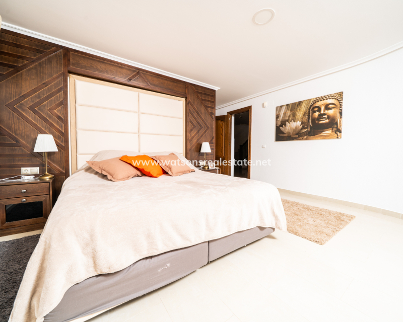 Resale - Fristaende Villa - Urb. La Marina
