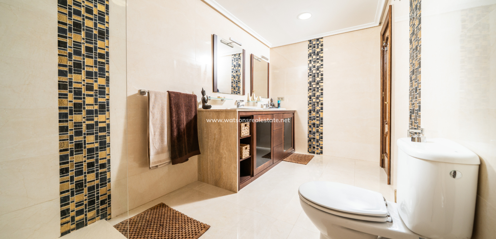 Resale - Fristaende Villa - Urb. La Marina