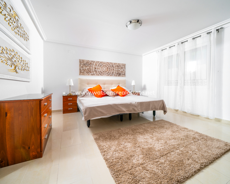 Resale - Fristaende Villa - Urb. La Marina