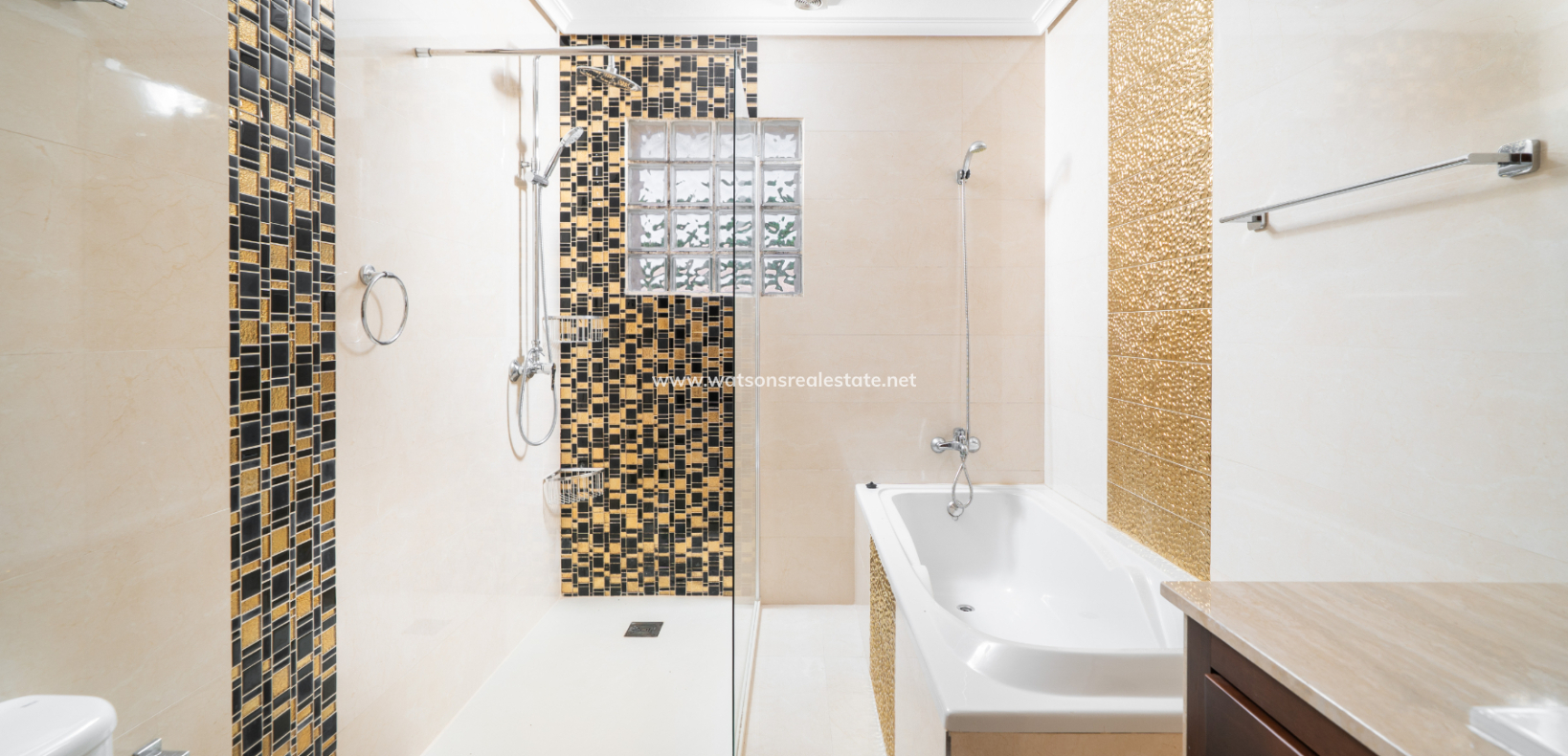 Resale - Fristaende Villa - Urb. La Marina