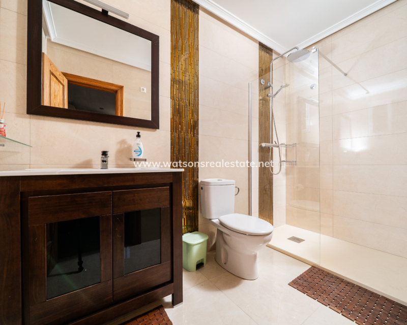 Resale - Fristaende Villa - Urb. La Marina