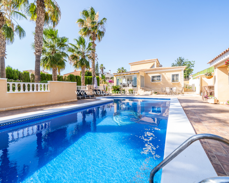 Resale - Fristaende Villa - Urb. La Marina