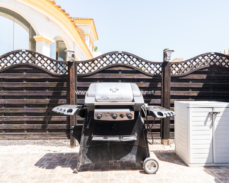 Resale - Fristaende Villa - Urb. La Marina