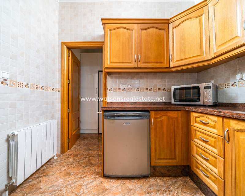 Resale - Fristaende Villa - Urb. La Marina