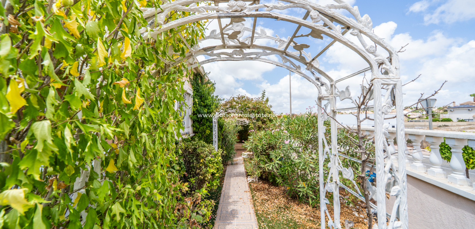 Resale - Fristaende Villa - Urb. La Marina