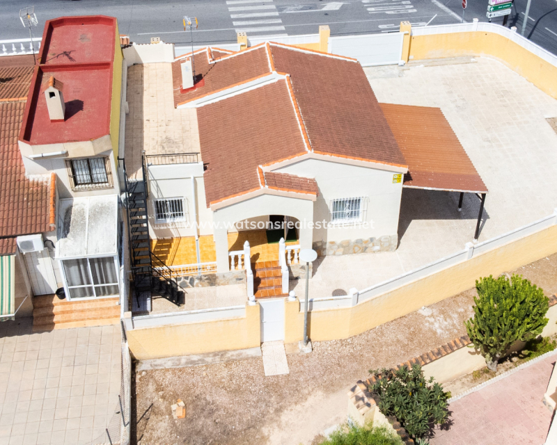 Resale - Fristaende Villa - Urb. La Marina