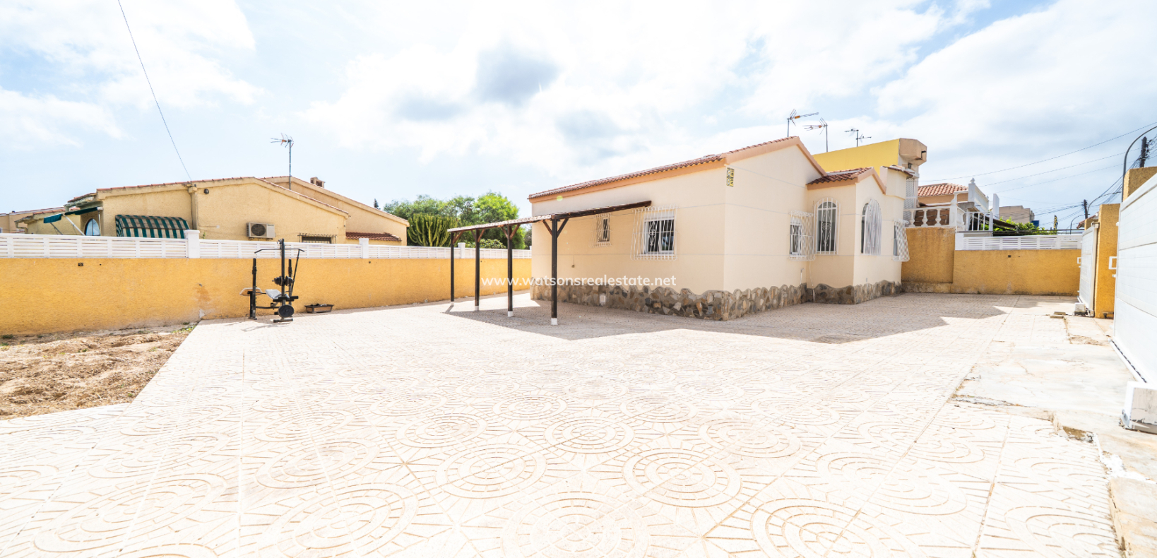 Resale - Fristaende Villa - Urb. La Marina