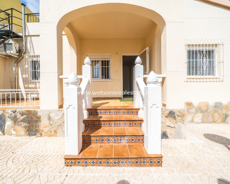 Resale - Fristaende Villa - Urb. La Marina