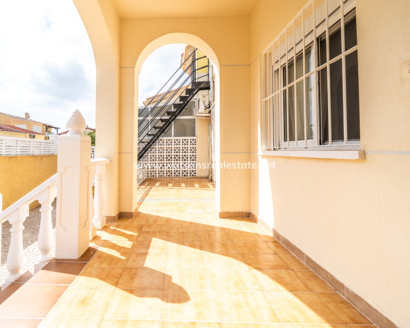 Resale - Fristaende Villa - Urb. La Marina