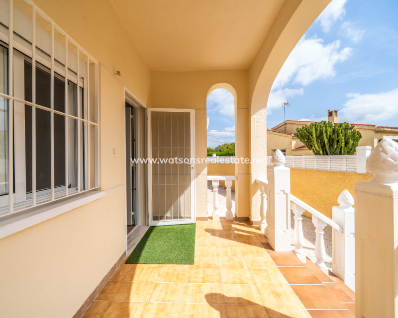 Resale - Fristaende Villa - Urb. La Marina