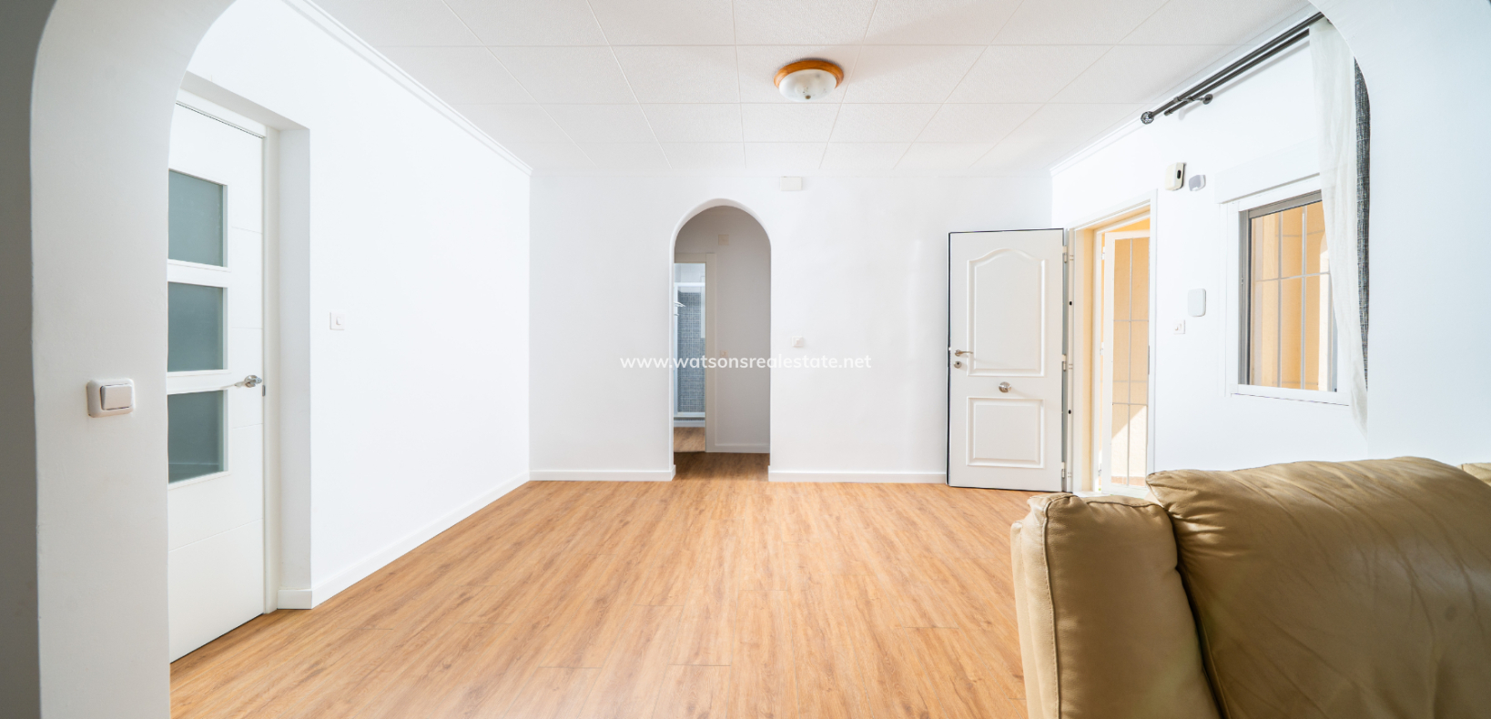 Resale - Fristaende Villa - Urb. La Marina