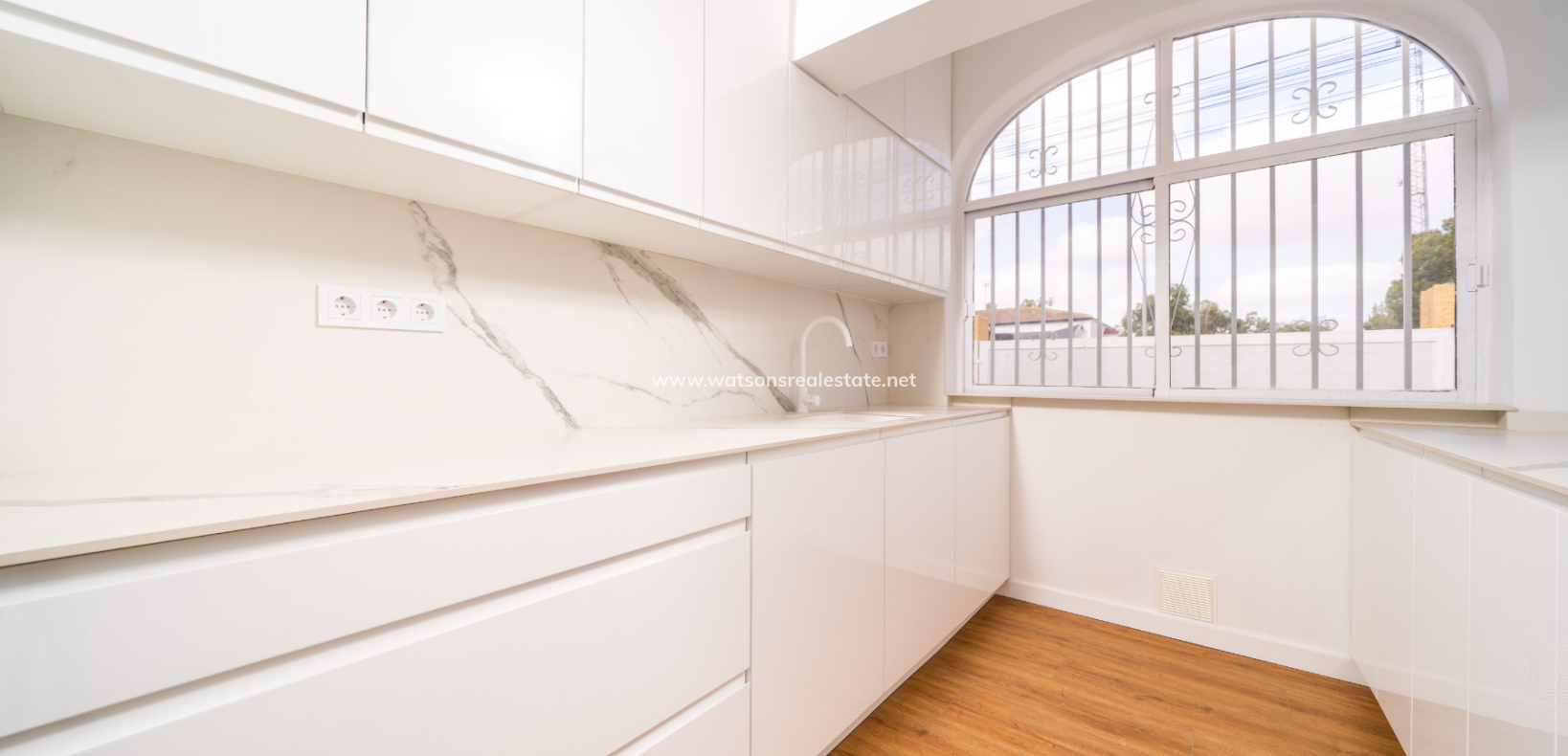 Resale - Fristaende Villa - Urb. La Marina