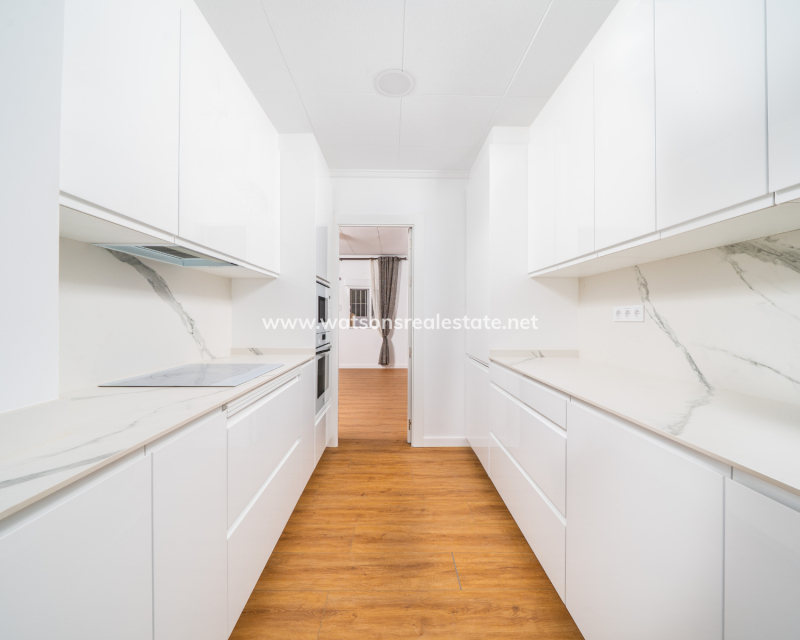 Resale - Fristaende Villa - Urb. La Marina