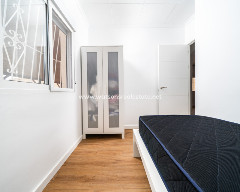 Resale - Fristaende Villa - Urb. La Marina