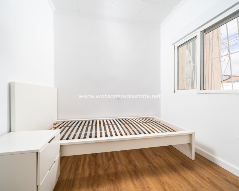 Resale - Fristaende Villa - Urb. La Marina