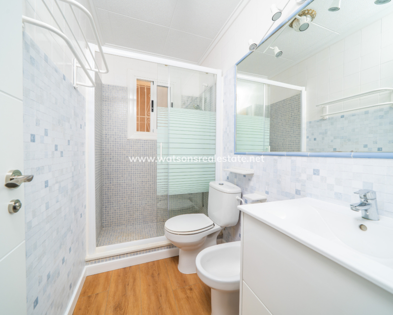 Resale - Fristaende Villa - Urb. La Marina