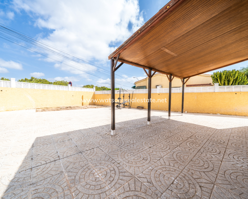 Resale - Fristaende Villa - Urb. La Marina