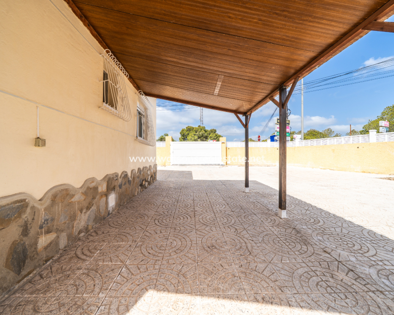 Resale - Fristaende Villa - Urb. La Marina