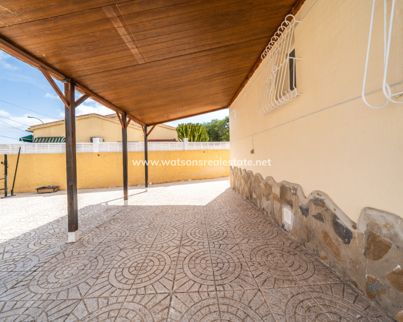 Resale - Fristaende Villa - Urb. La Marina