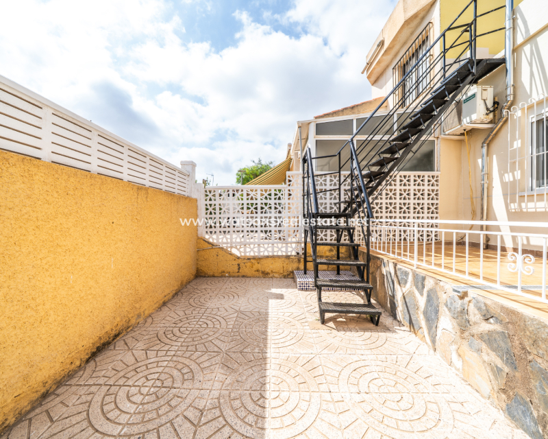 Resale - Fristaende Villa - Urb. La Marina