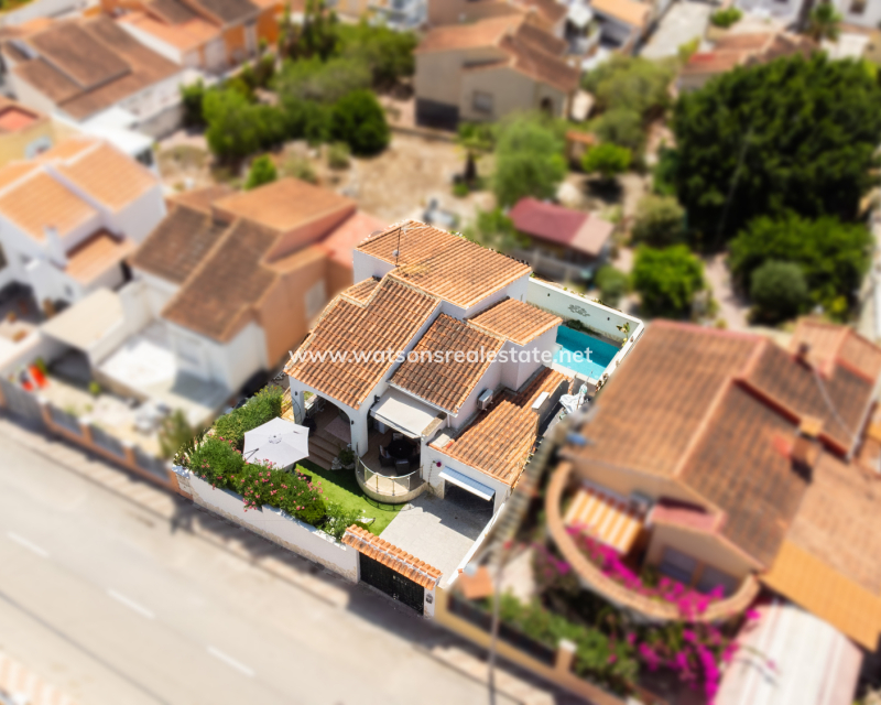 Resale - Fristaende Villa - Urb. La Marina