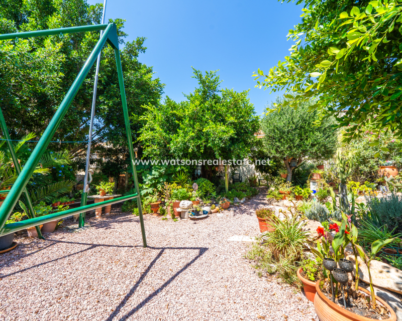 Resale - Fristaende Villa - Urb. La Marina
