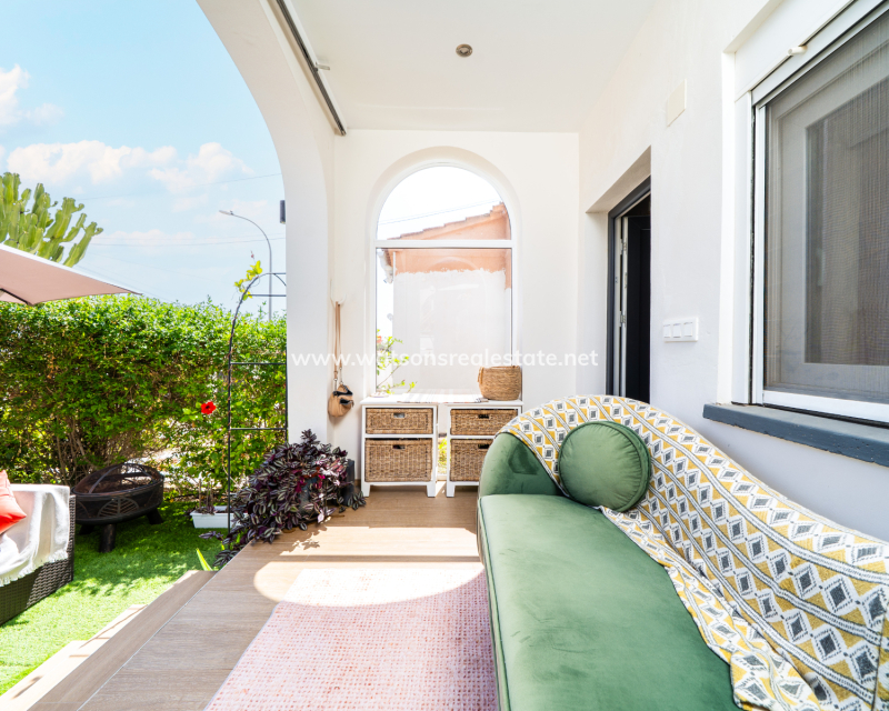 Resale - Fristaende Villa - Urb. La Marina