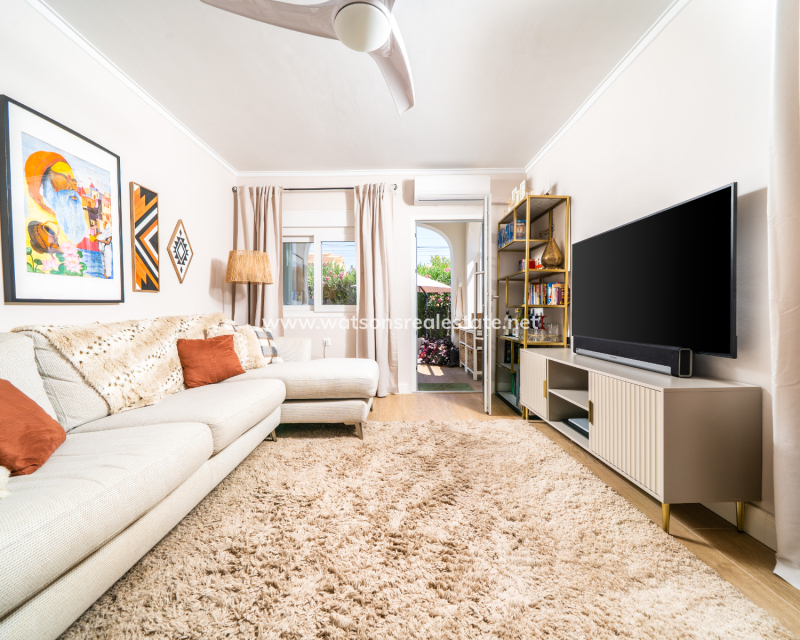 Resale - Fristaende Villa - Urb. La Marina
