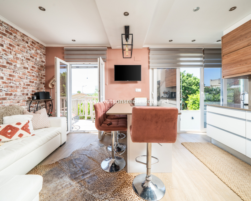 Resale - Fristaende Villa - Urb. La Marina