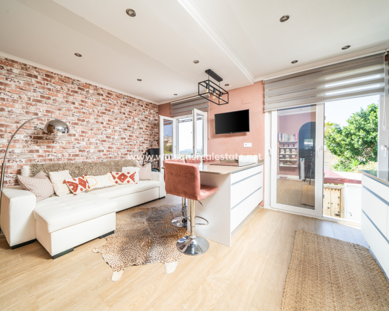 Resale - Fristaende Villa - Urb. La Marina