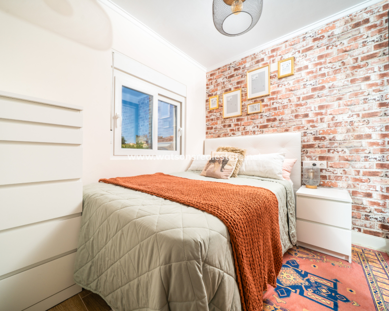 Resale - Fristaende Villa - Urb. La Marina