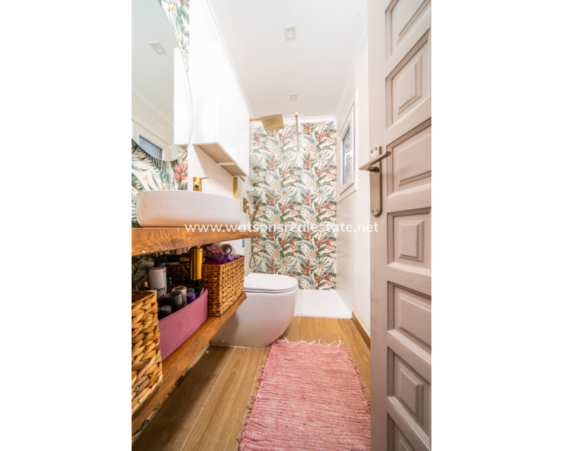 Resale - Fristaende Villa - Urb. La Marina