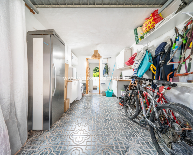 Resale - Fristaende Villa - Urb. La Marina