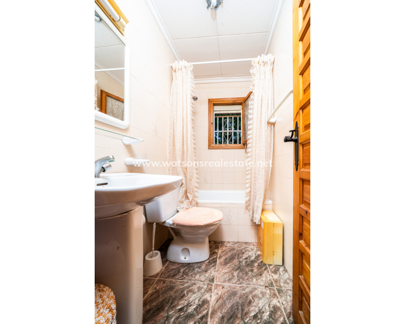 Resale - Fristaende Villa - Urb. La Marina