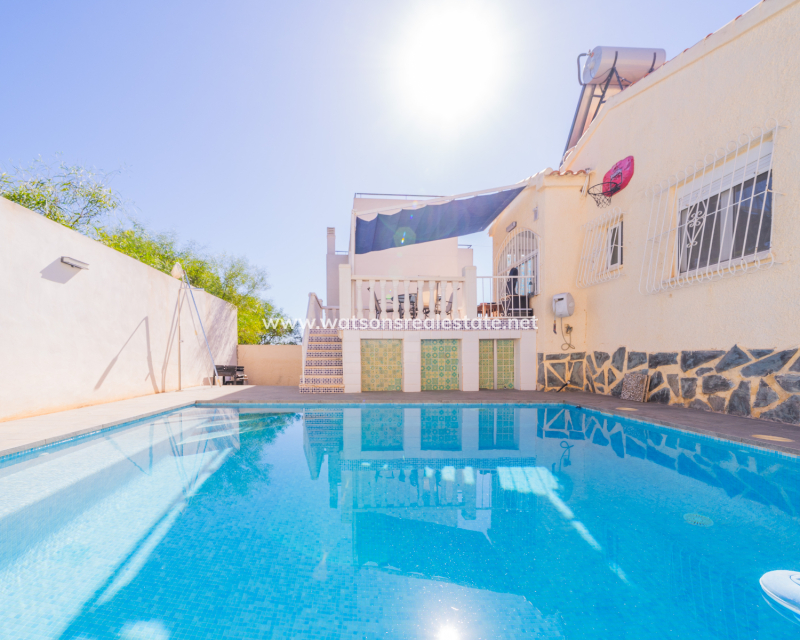 Resale - Fristaende Villa - Urb. La Marina