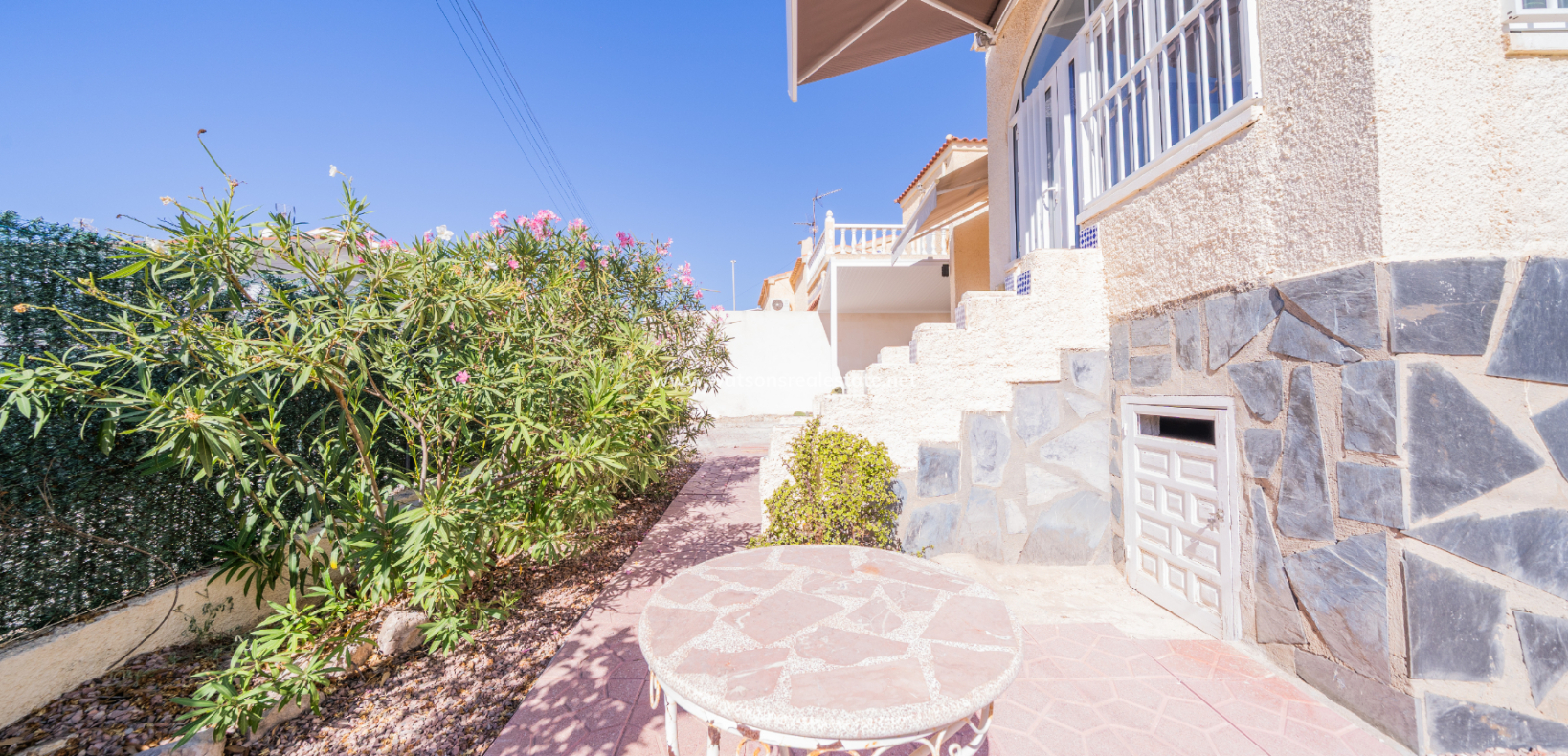 Resale - Fristaende Villa - Urb. La Marina