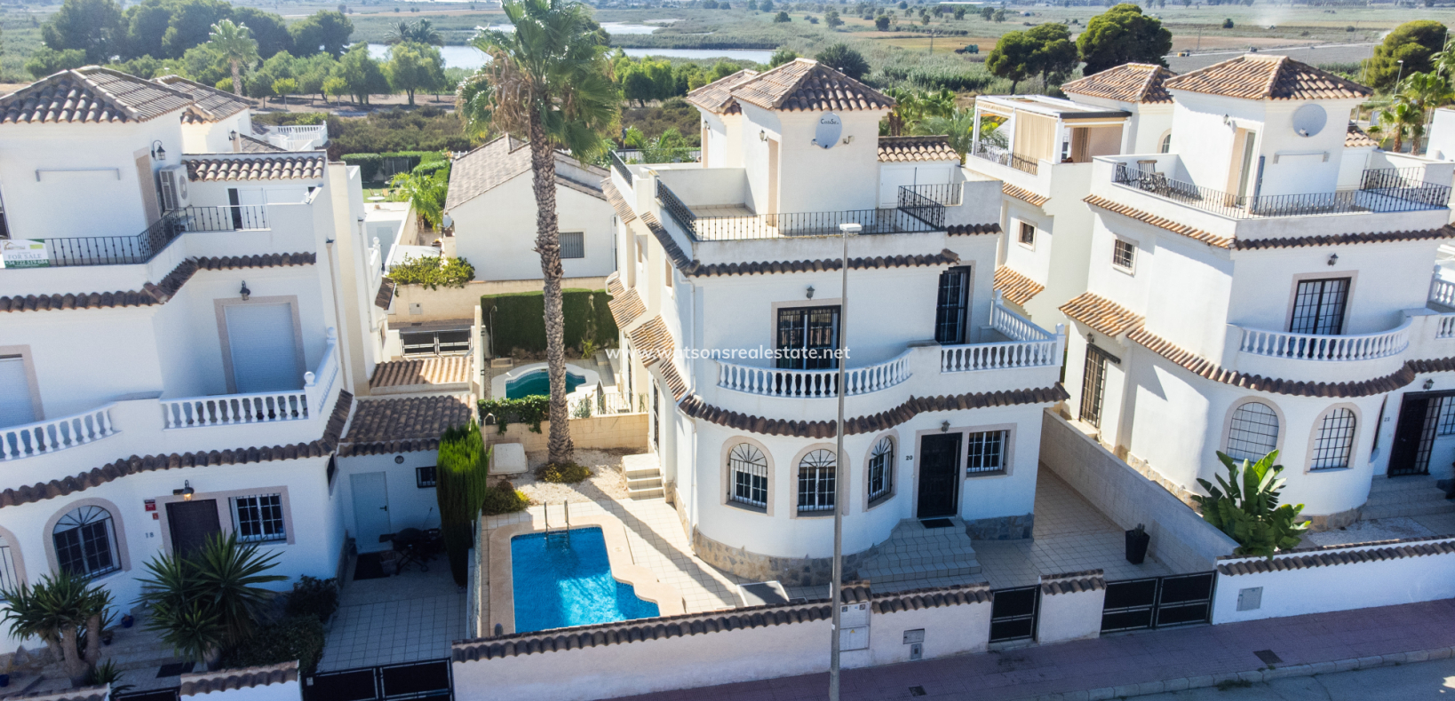 Resale - Fristaende Villa - Urb. La Marina